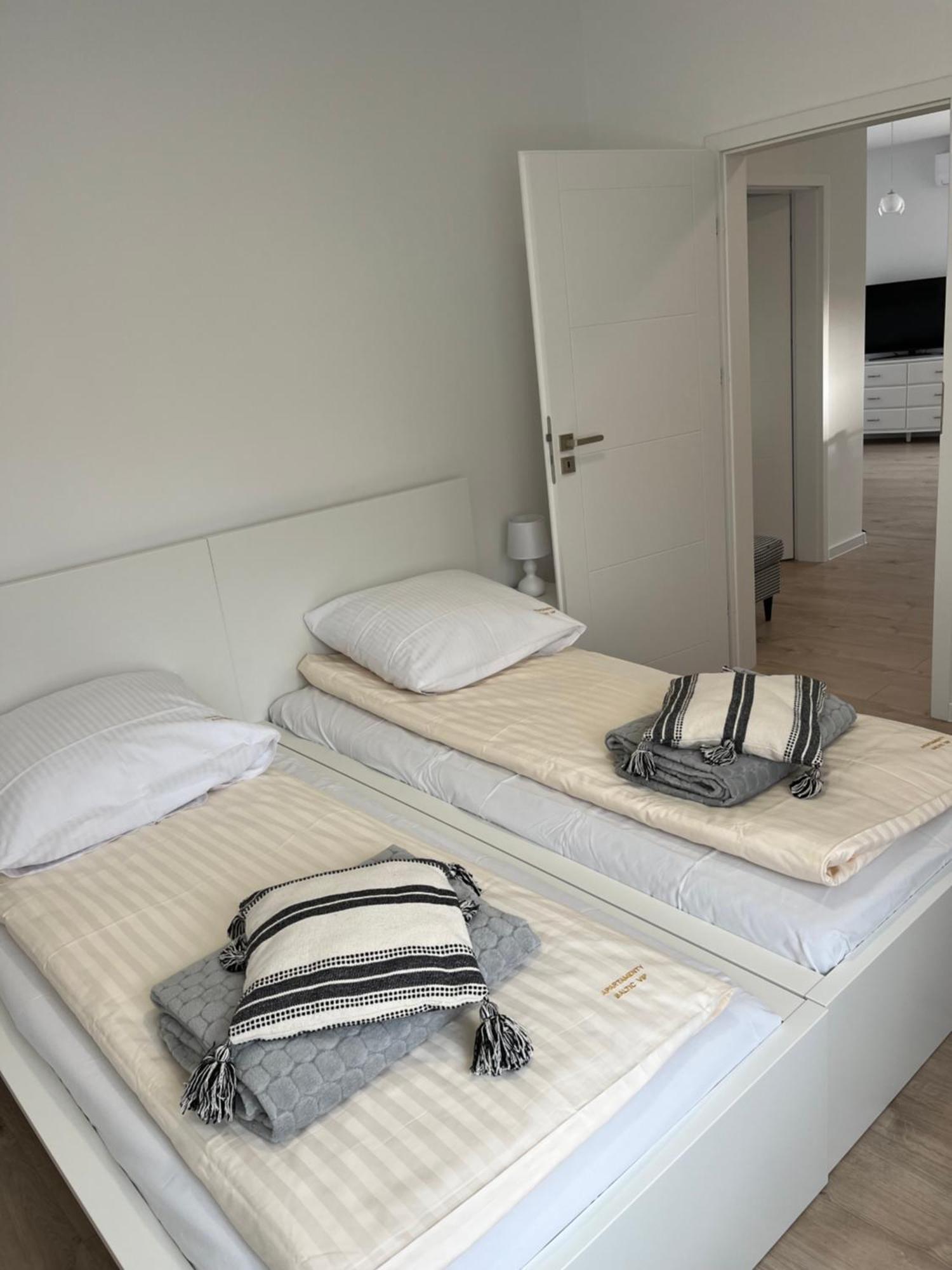 Baltic Vip Nowe Apartamenty Blisko Plazy Rewal Bagian luar foto